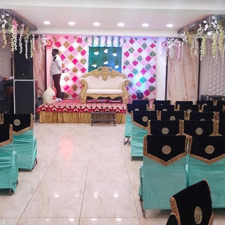 Hotel Empire&Banquet Hisār Esterno foto