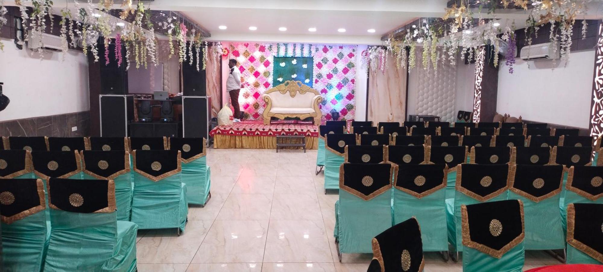 Hotel Empire&Banquet Hisār Esterno foto